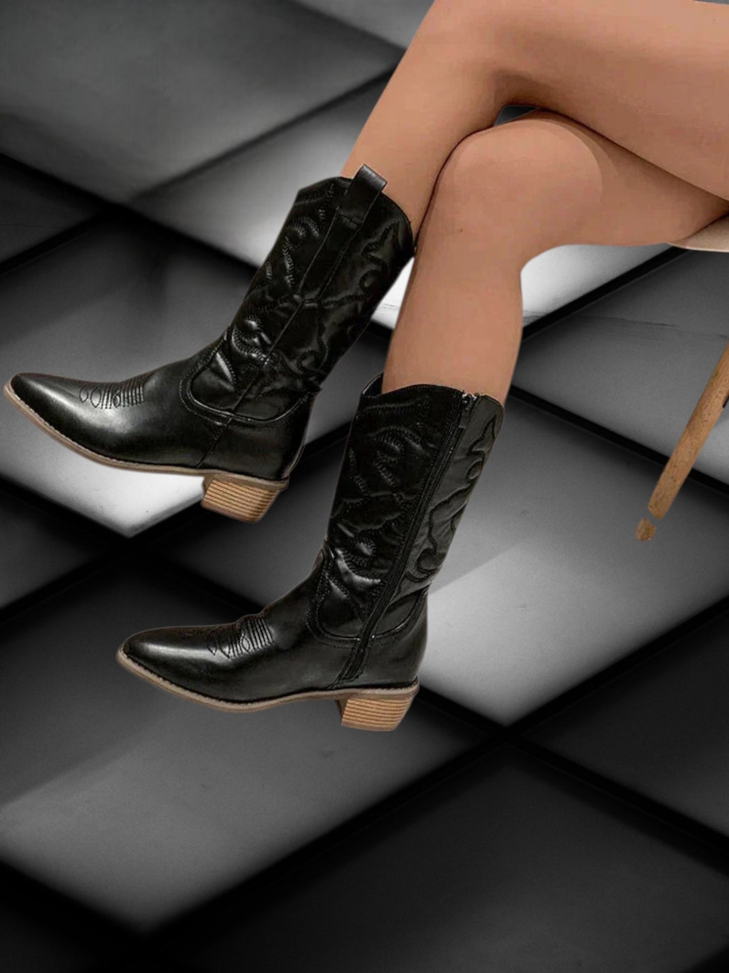 Cowgirl Boots in Synthetic Leather with Mid-Calf Height and Cushioned Insole | Black