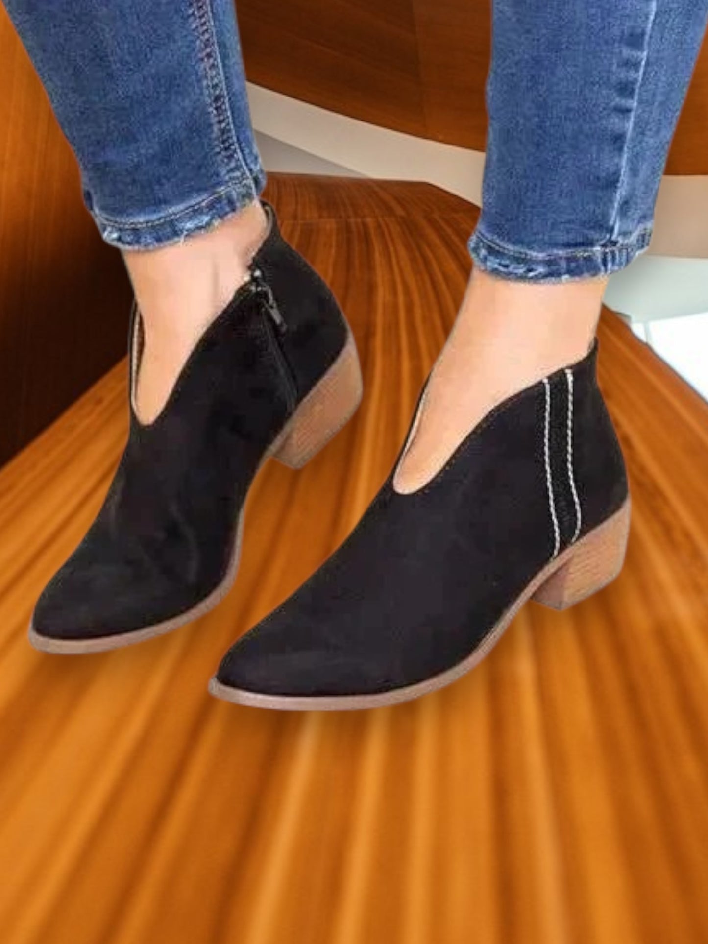 Finley | Stylish Orthopedic Boots for Women with Zipper Closure for All-Day Comfort and Support | Black