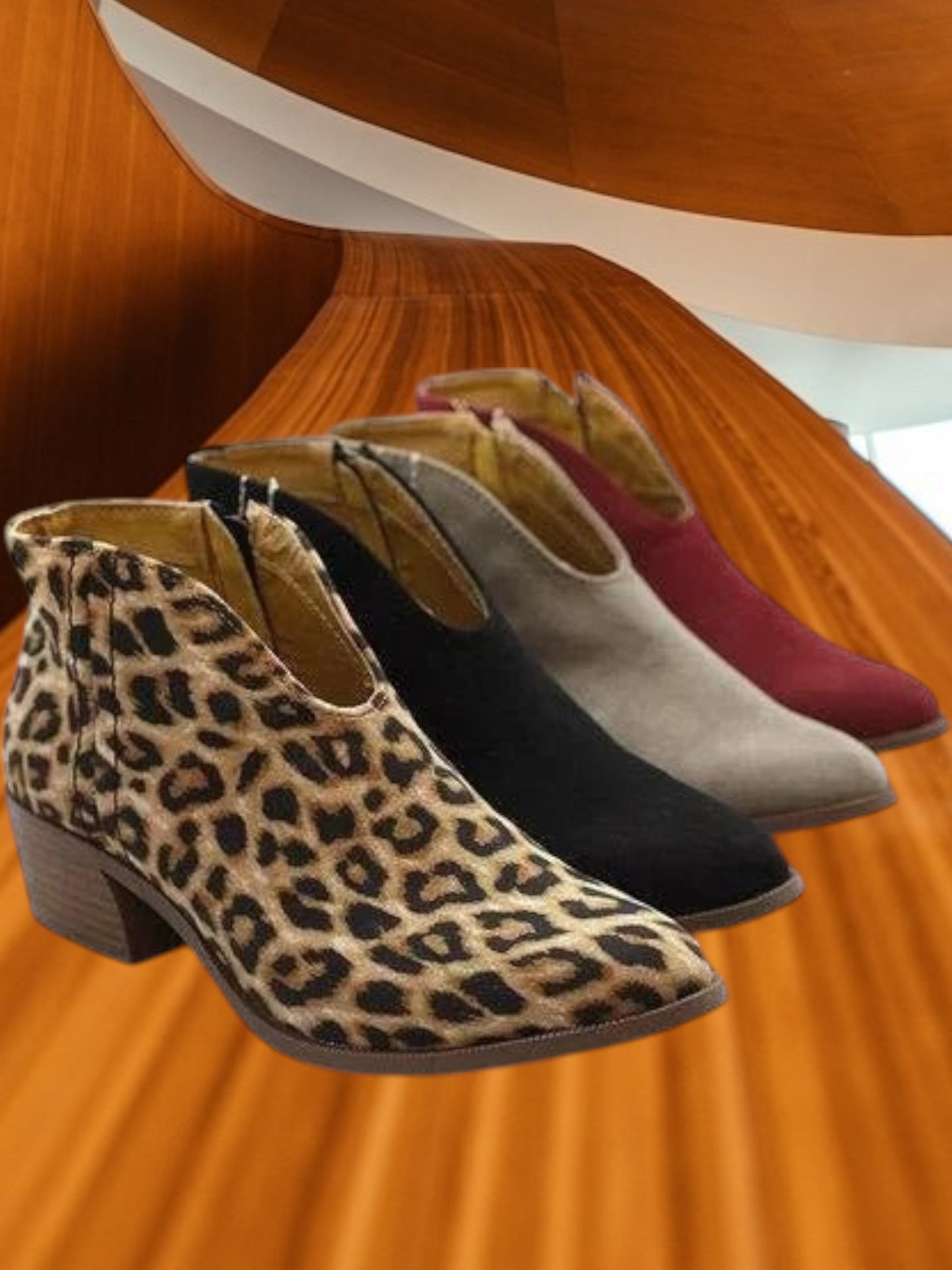 Finley | Stylish Orthopedic Boots for Women with Zipper Closure for All-Day Comfort and Support | Leopard 1