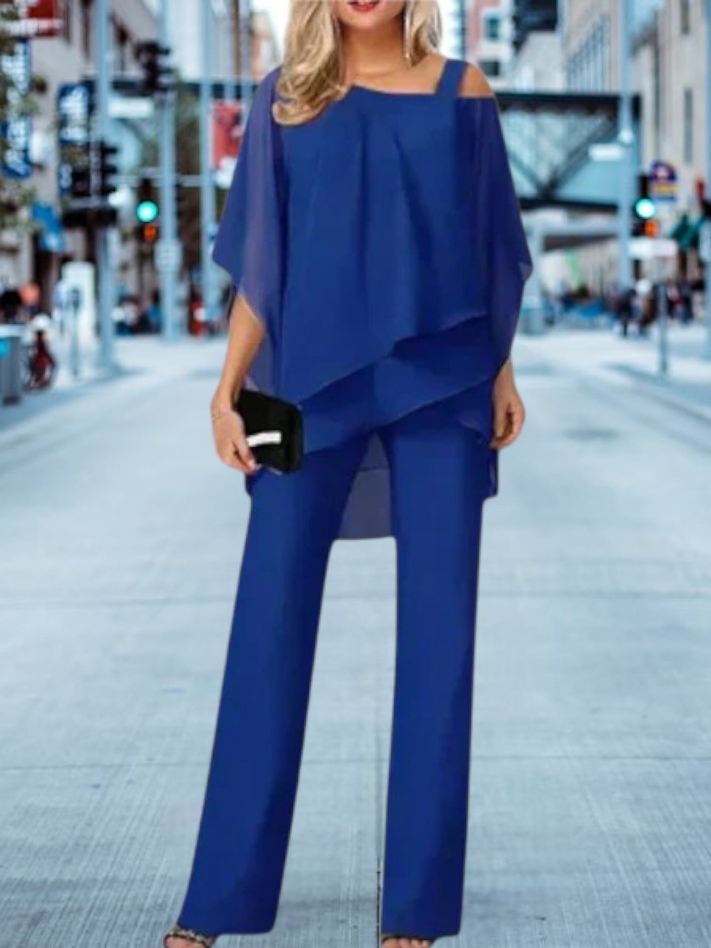 Ingeborg | Elegant Chiffon Evening Set with Modern Cut and Shoulder-Free Design | Blue