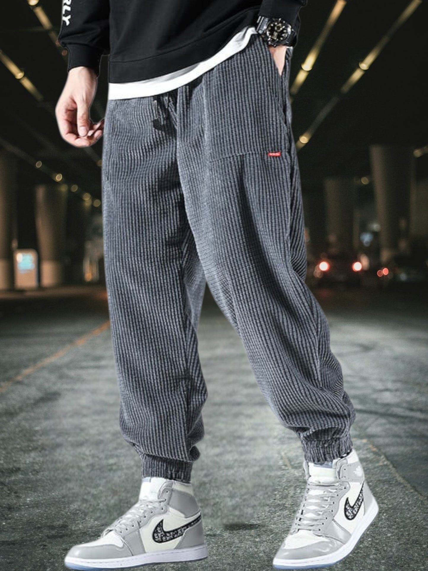 Luca | Comfortable Men's Joggers with Elastic Cuffs and Loose Fit for Casual Style | Gray