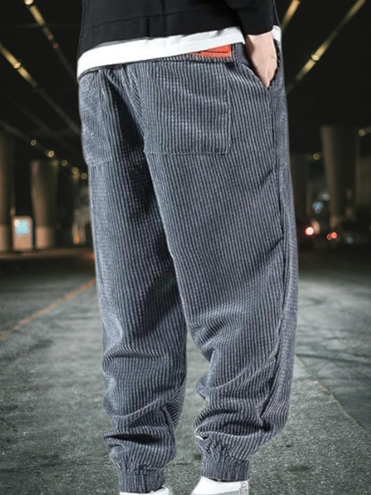 Luca | Comfortable Men's Joggers with Elastic Cuffs and Loose Fit for Casual Style | Gray 2