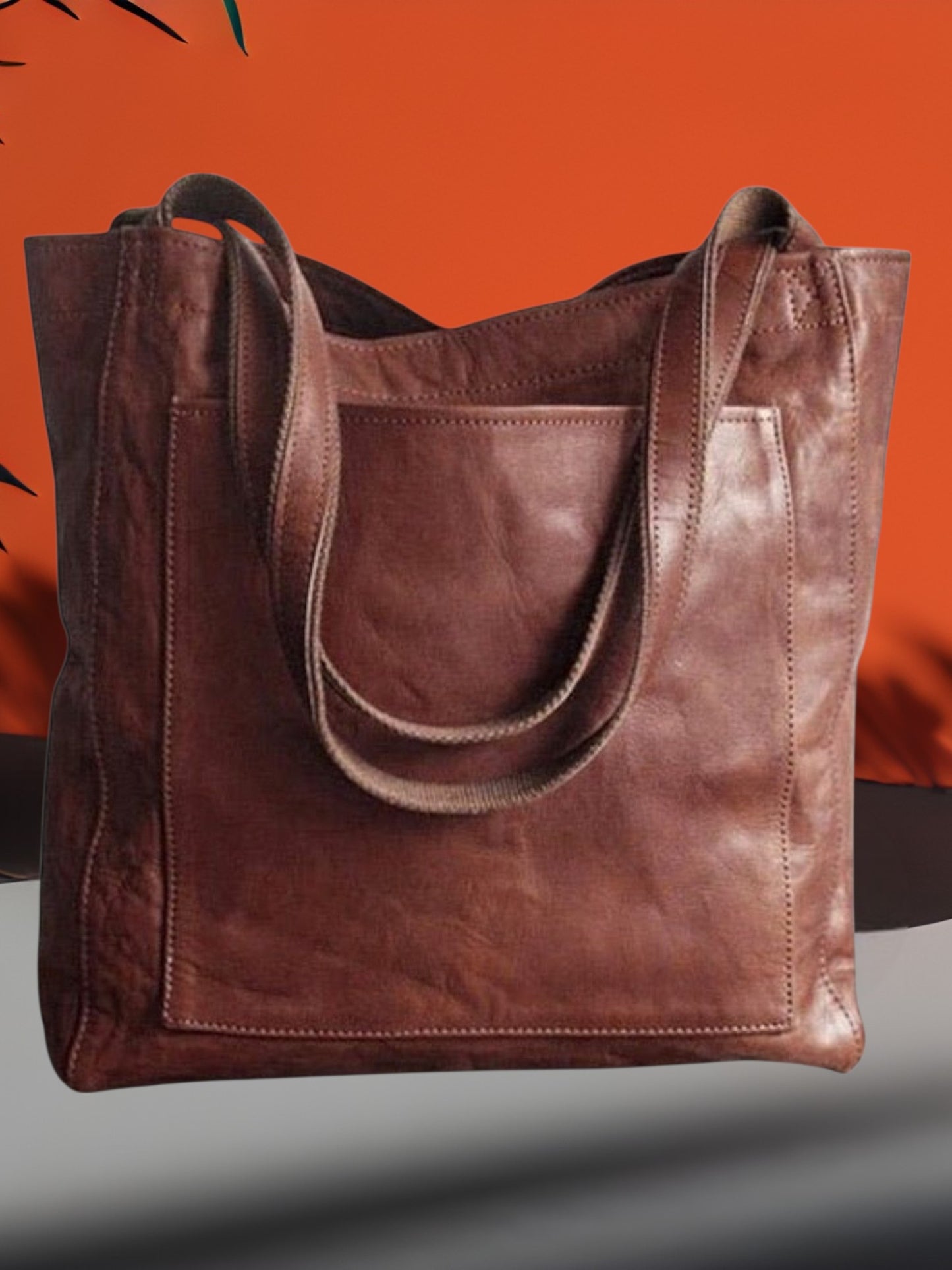 Sarah | Elegant Leather Handbag with Spacious Interior and Versatile Design | Dark Brown 2