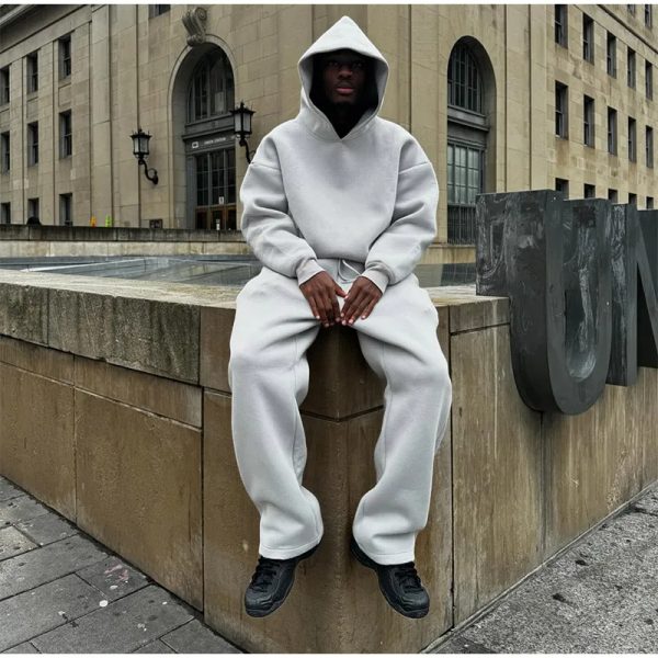 JAKOBE Warm Tracksuit