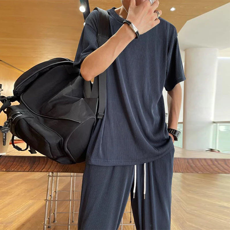 Men's Casual Suit Made of Ice Silk – Lightweight & Breathable Summer Suit