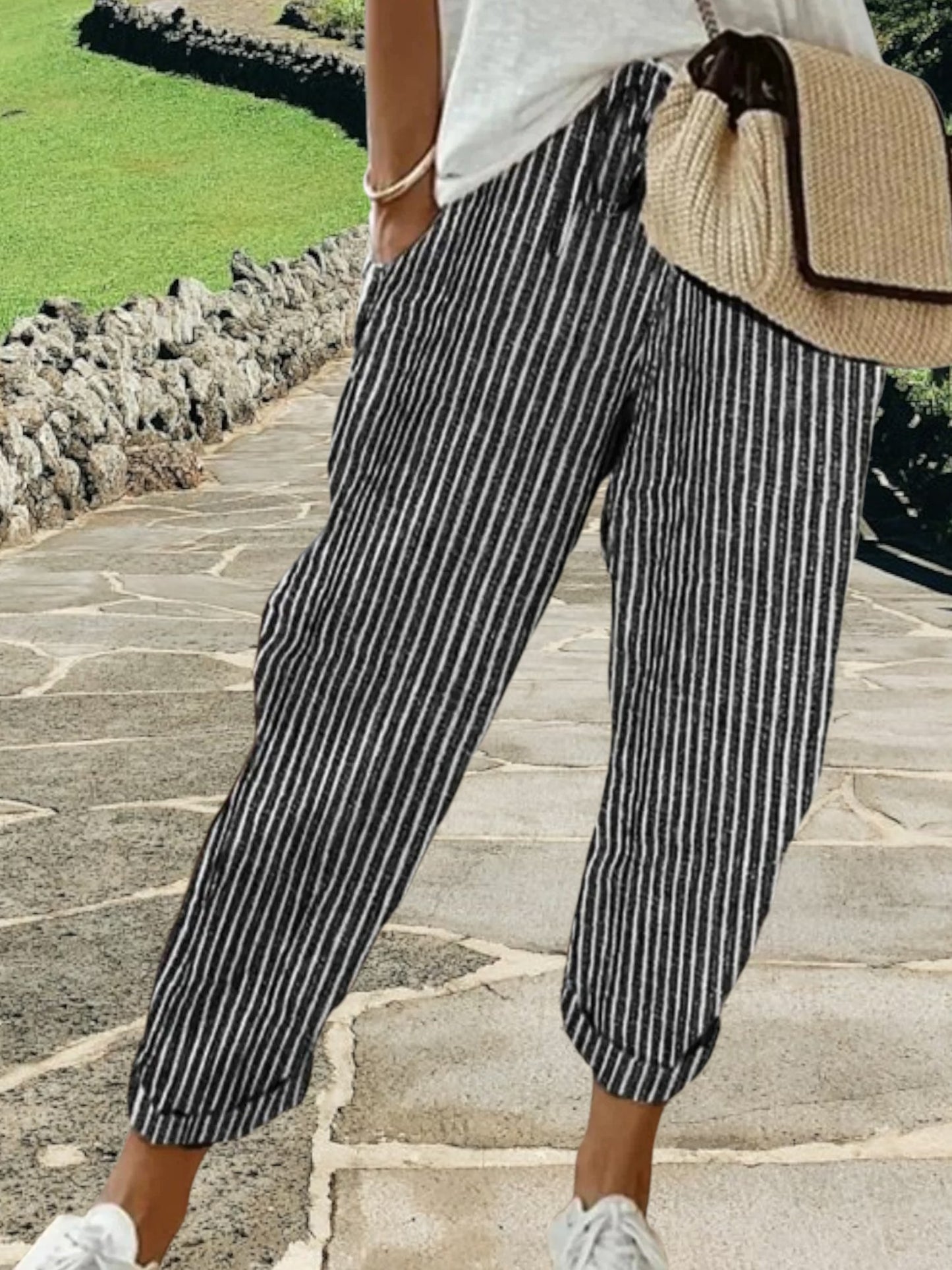 Aaliyah | Comfortable Retro Print Cotton Pants with Medium Waist and Pockets | Black Stripes