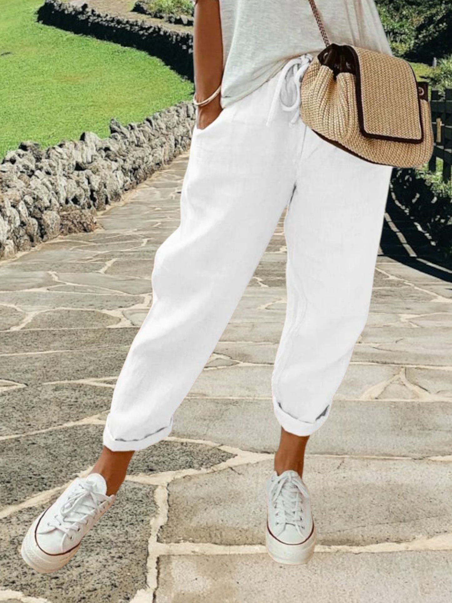 Aaliyah | Comfortable Retro Print Cotton Pants with Medium Waist and Pockets | White