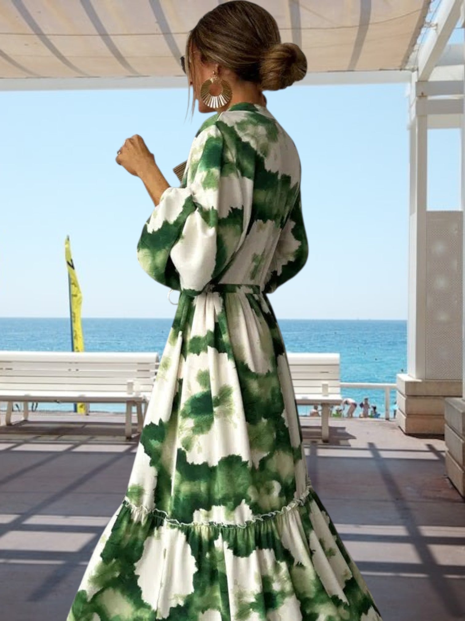 Ariella | Elegant Long Sleeve Maxi Dress with V-Neck and Flowing Design | Green 2