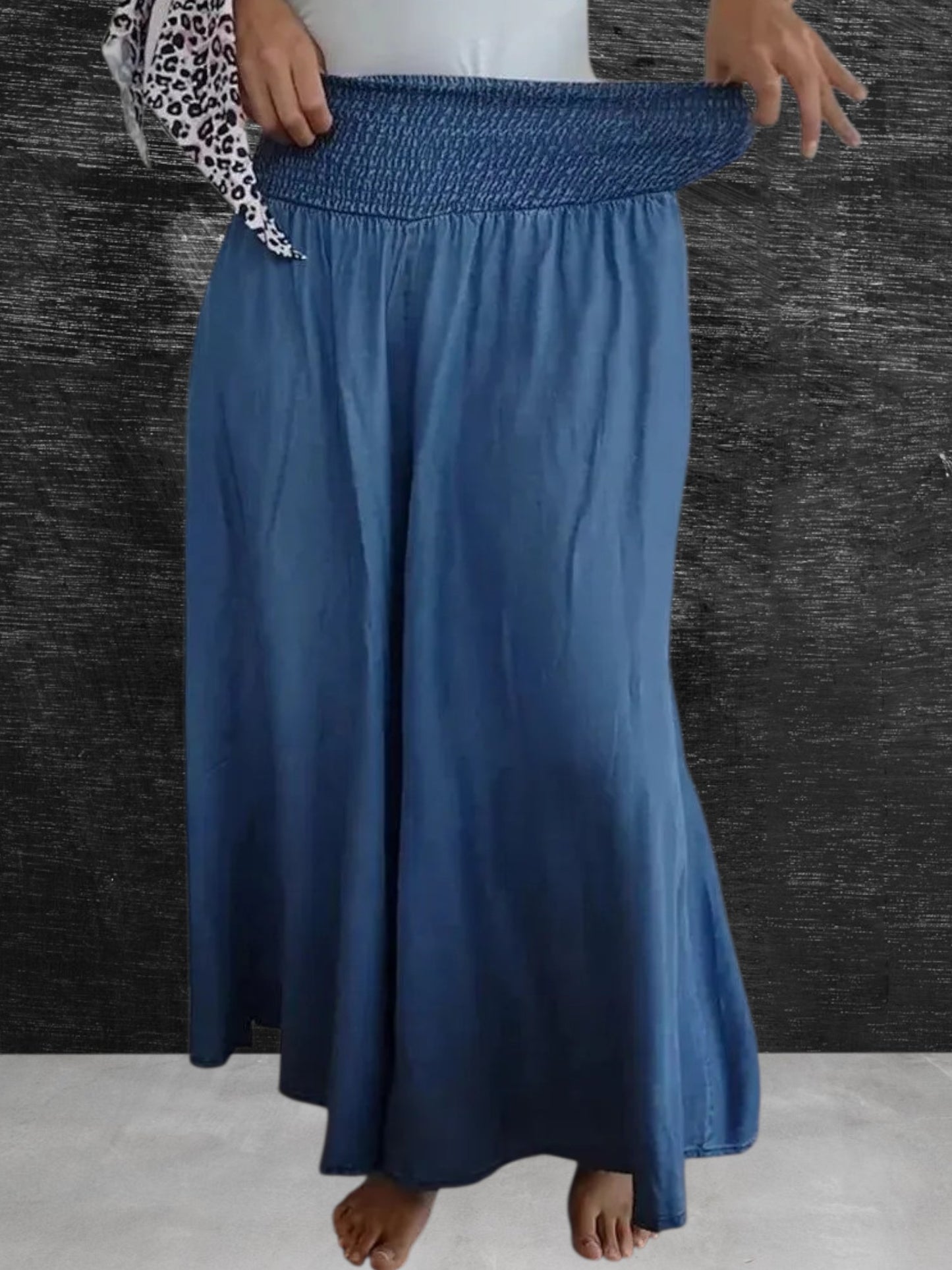 Aslaug | Women's Lightweight Culotte Pants with Elastic Waist and Pockets, Loose Fit for Summer | Blue 3