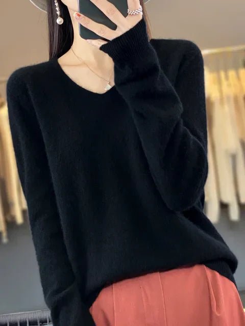 Cashmere Sweater for Women | V-Neck | Black