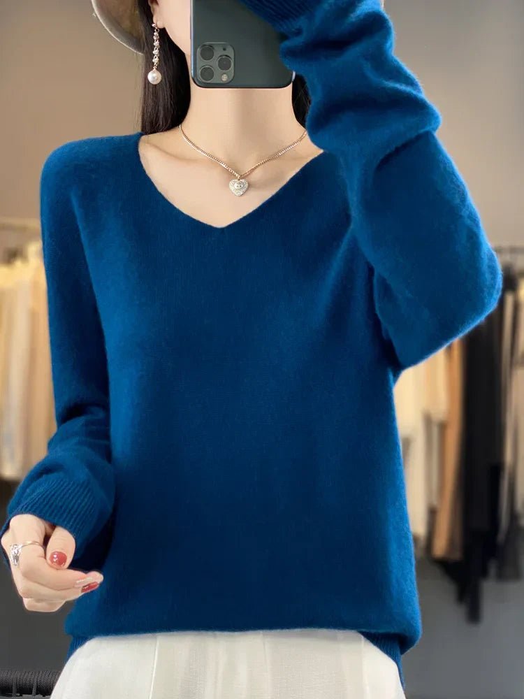 Cashmere Sweater for Women | V-Neck | Navy Blue