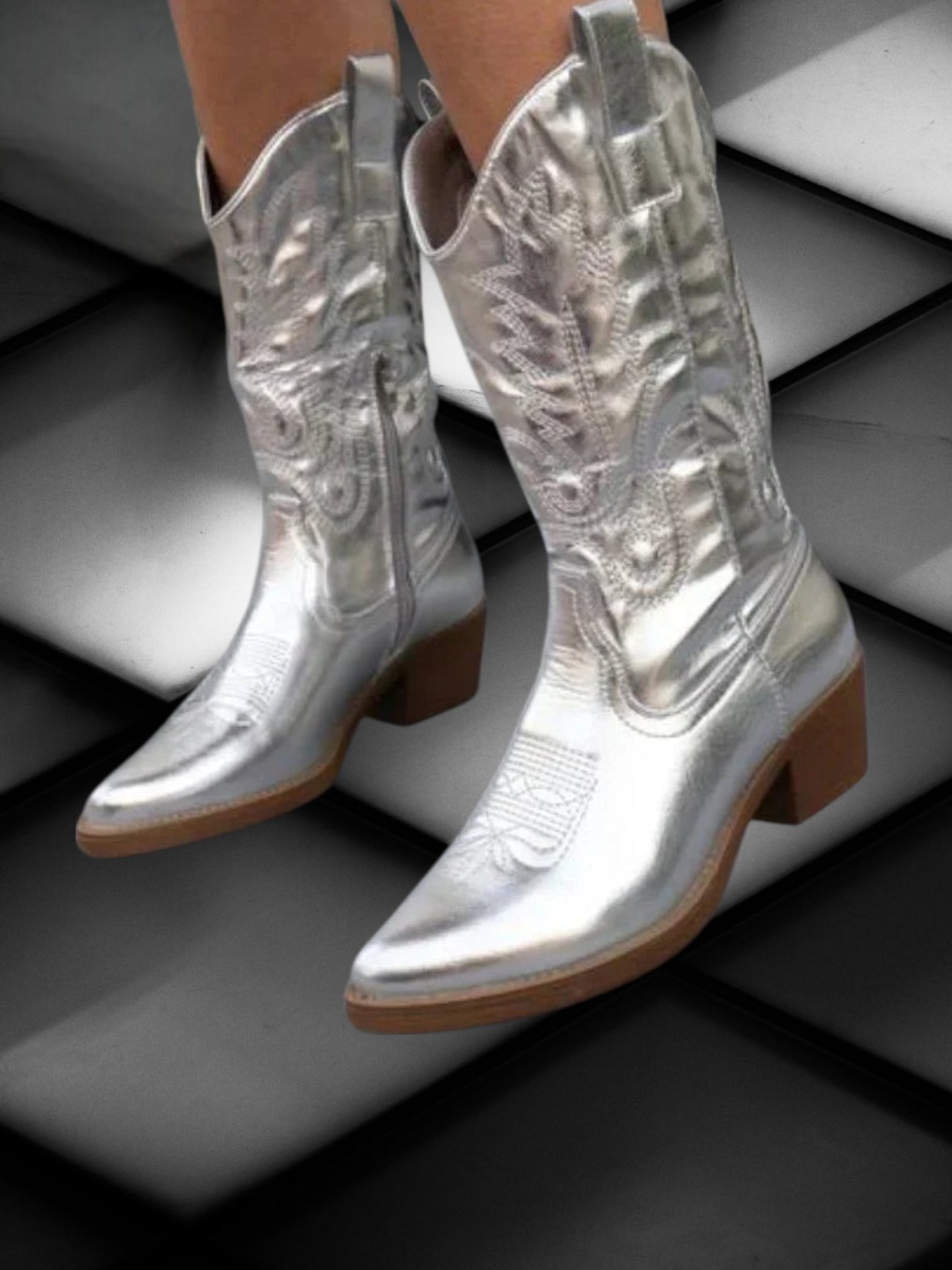 Cowgirl Boots in Synthetic Leather with Mid-Calf Height and Cushioned Insole | Silver