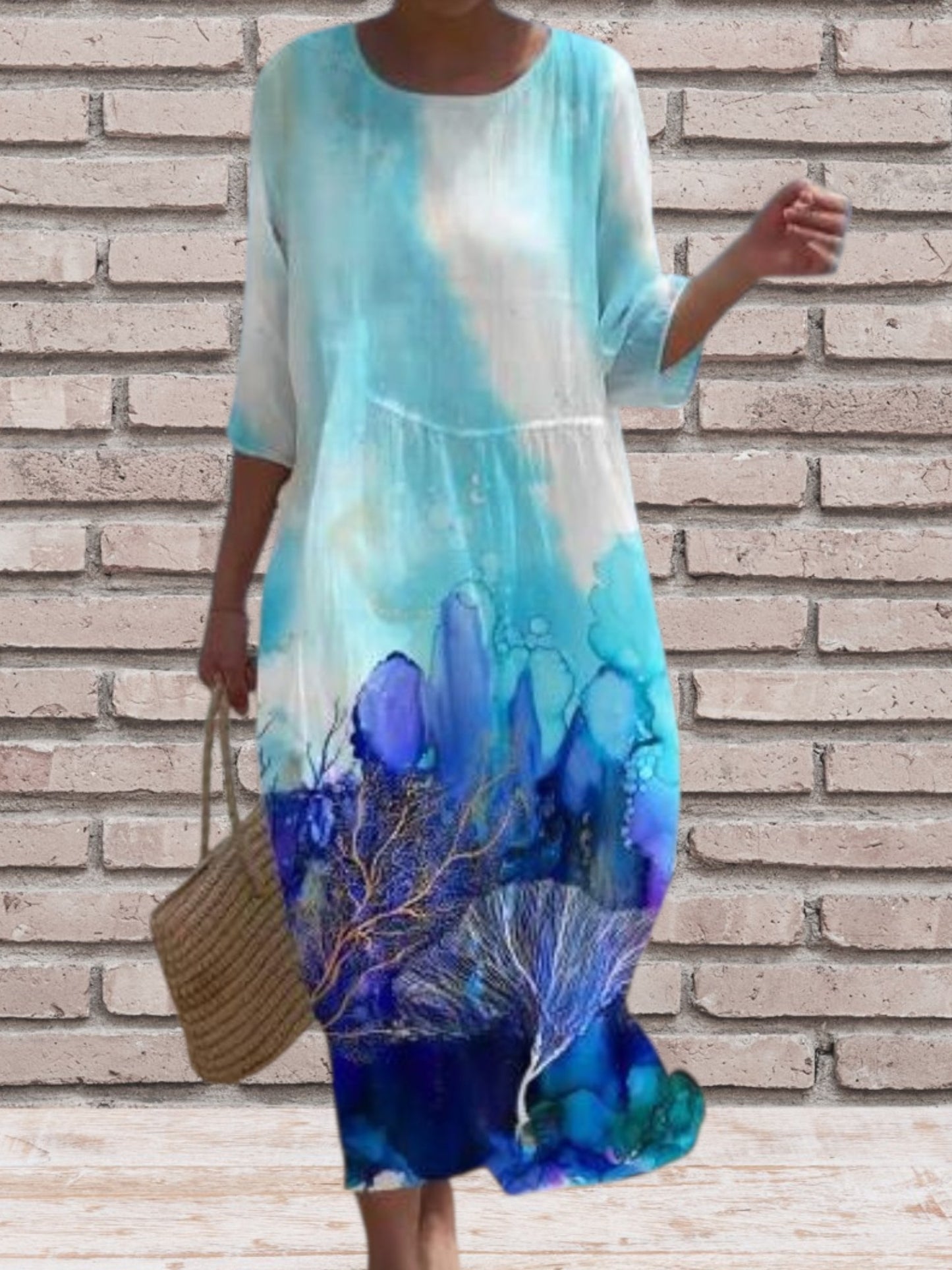 Elegant Women's Midi Dress in Lightweight Flowing Fabric with 3/4 sleeve and Floral print | blue