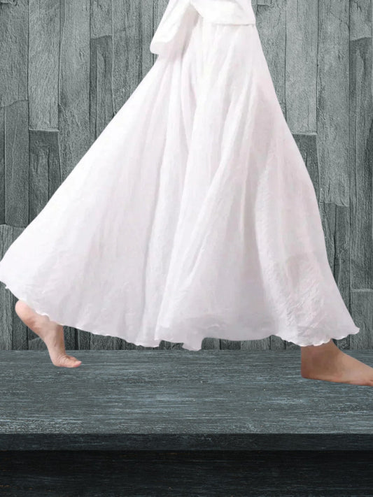 Flowy lightweight maxi skirt with pleated waist | white