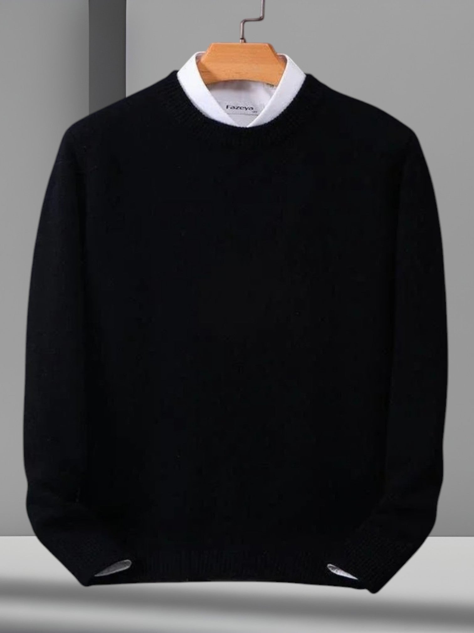 Jannik | Luxurious Men's Cashmere Round Neck Sweater with Long Sleeves | Black