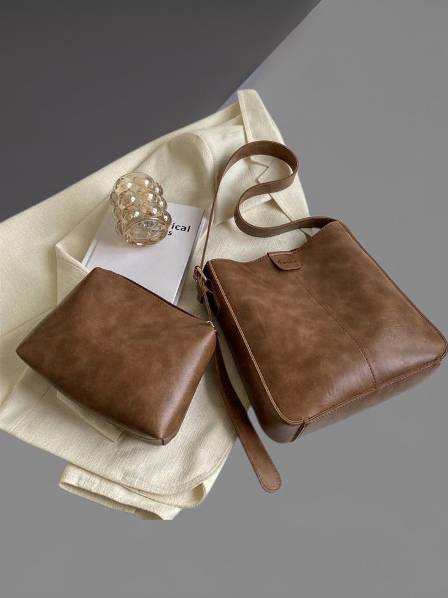 Mari | Elegant Retro Tote Bag Set in Soft Vegan Leather with Clutch | Khaki