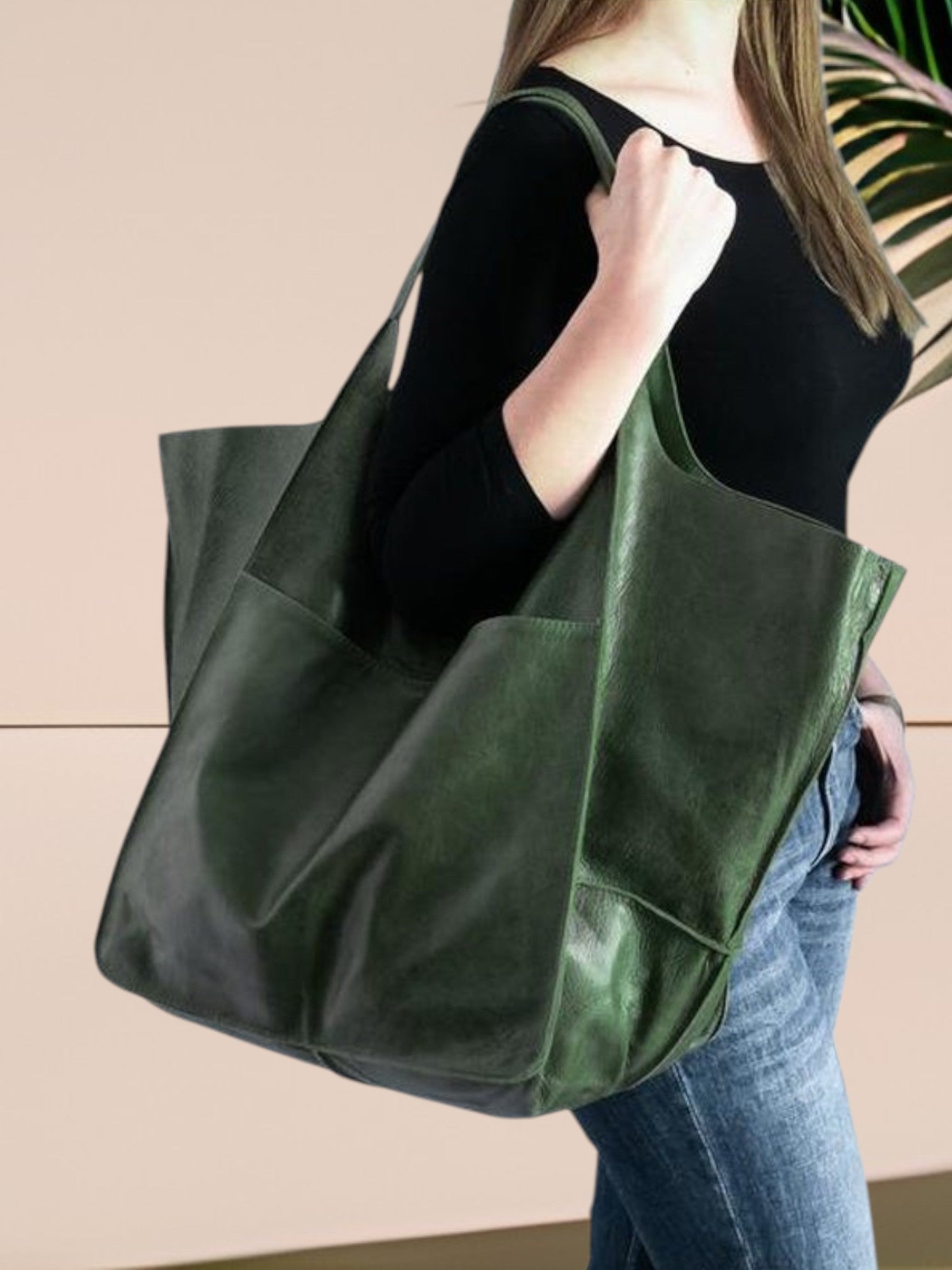 Mia | Elegant Multifunctional Leather Handbag with Large Capacity and Zipper Closure | Green 2