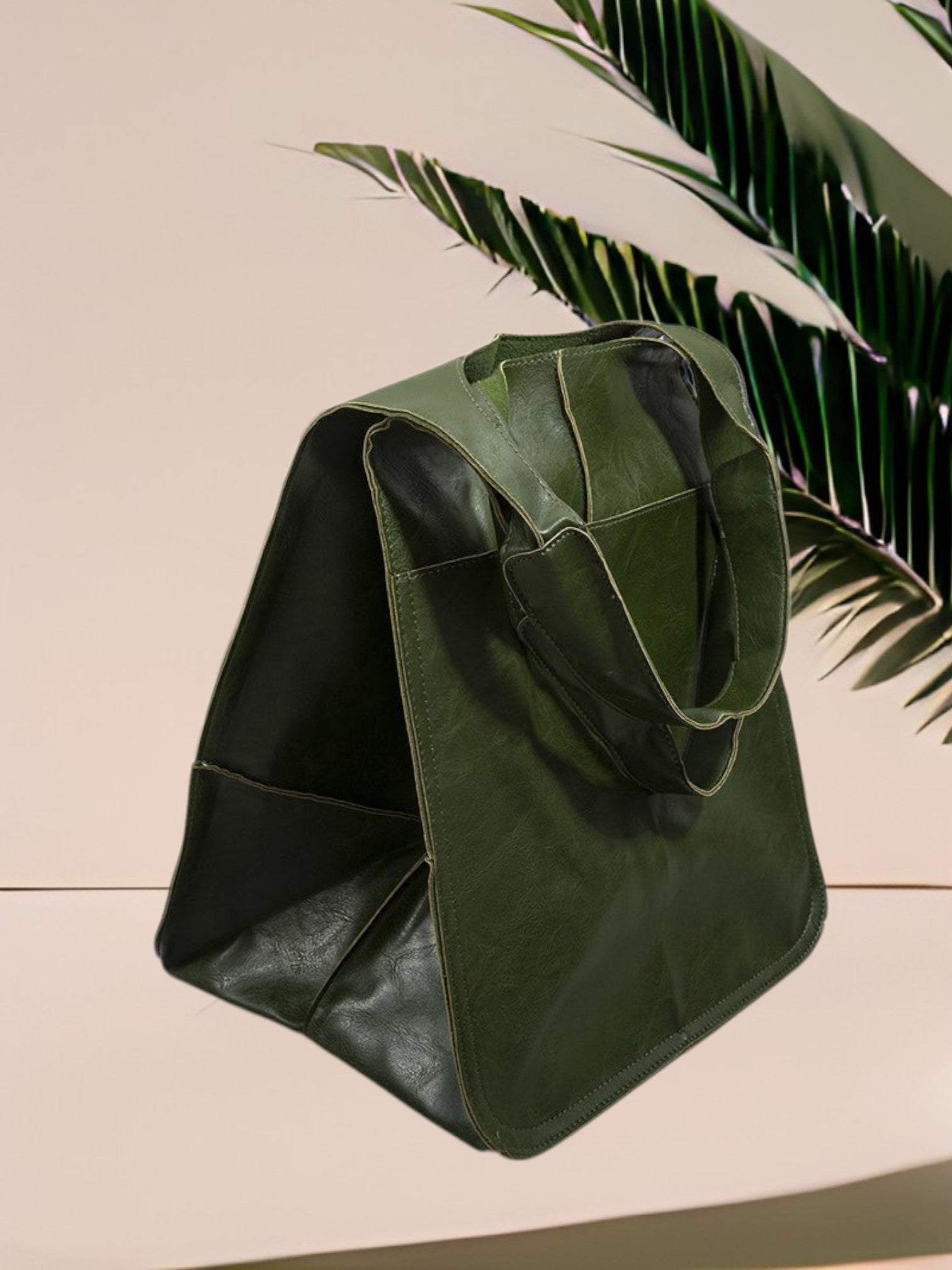 Mia | Elegant Multifunctional Leather Handbag with Large Capacity and Zipper Closure | Green 3