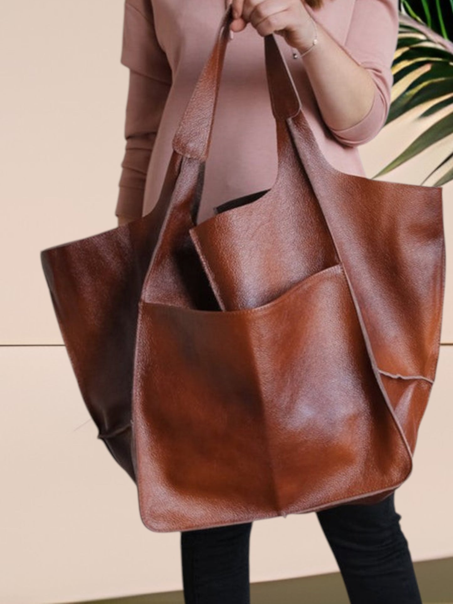 Mia | Elegant Multifunctional Leather Handbag with Large Capacity and Zipper Closure | khaki