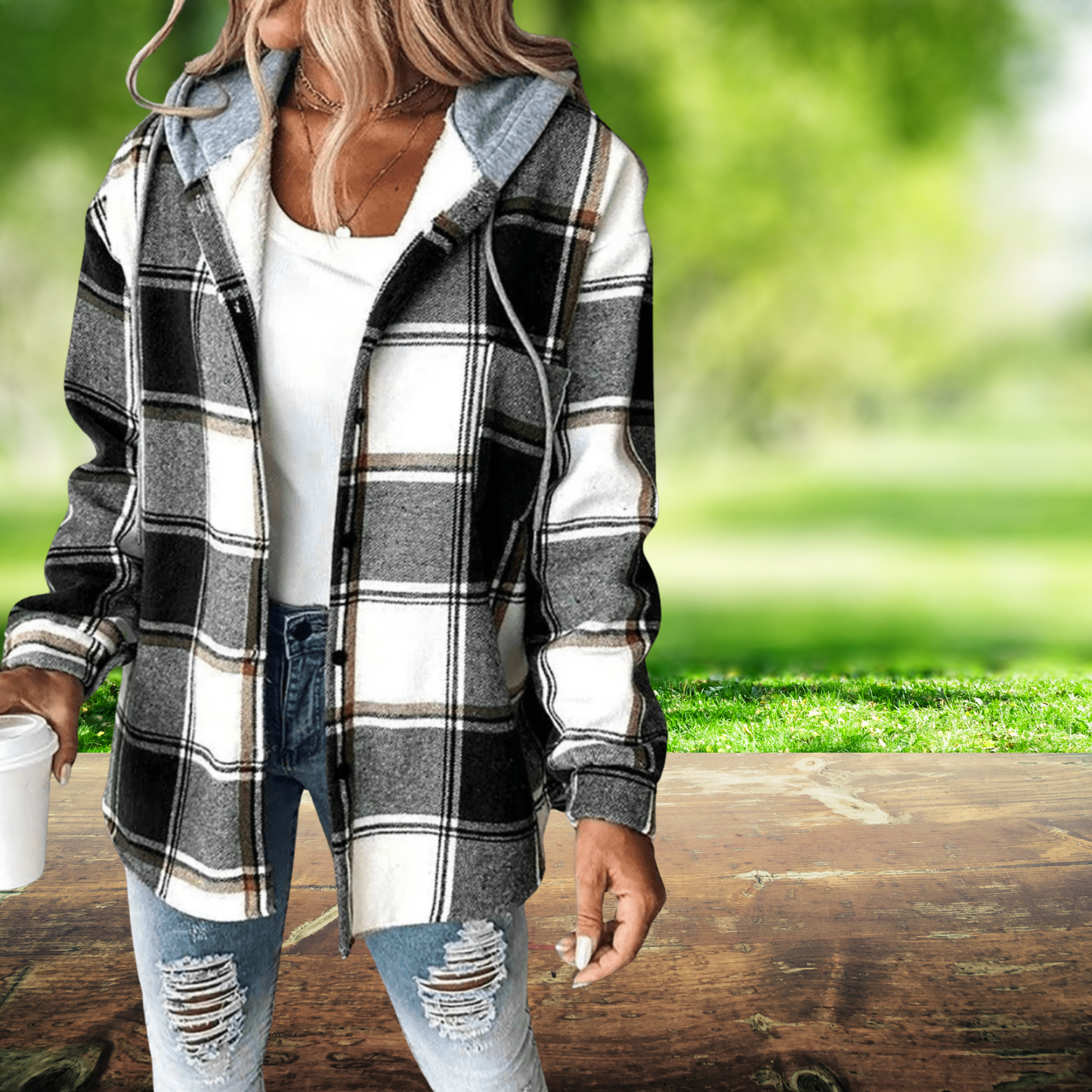 Windproof Women's Jacket in High-Quality Polyester with Long Sleeves | Black