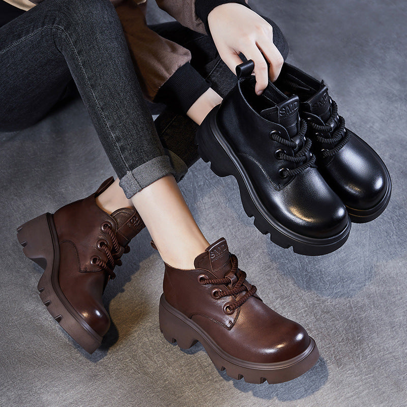 Women's Dirndl Shoes | Platform Sole, Classic Lacing | Comfortable Fit 3