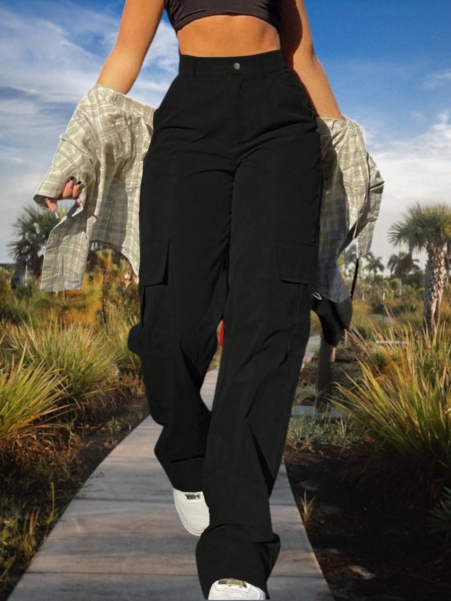 Women's High-Waist Cargo Pants with Functional Pockets | Black