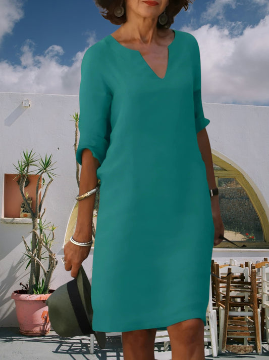 Women's Knee-Length Mini Dress with V-Neckline and 3/4 Sleeves | Green